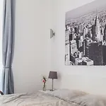 Lägenhet Spacious Old Town Luxury *