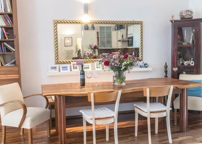 Lägenhet Spacious Old Town Luxury *