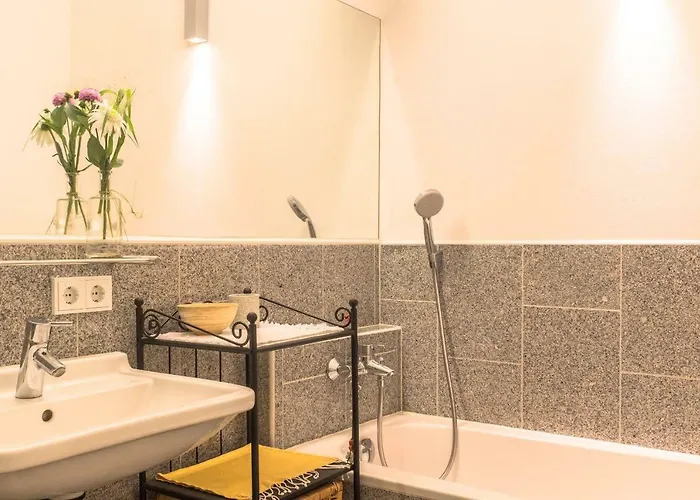 Lägenhet Spacious Old Town Luxury